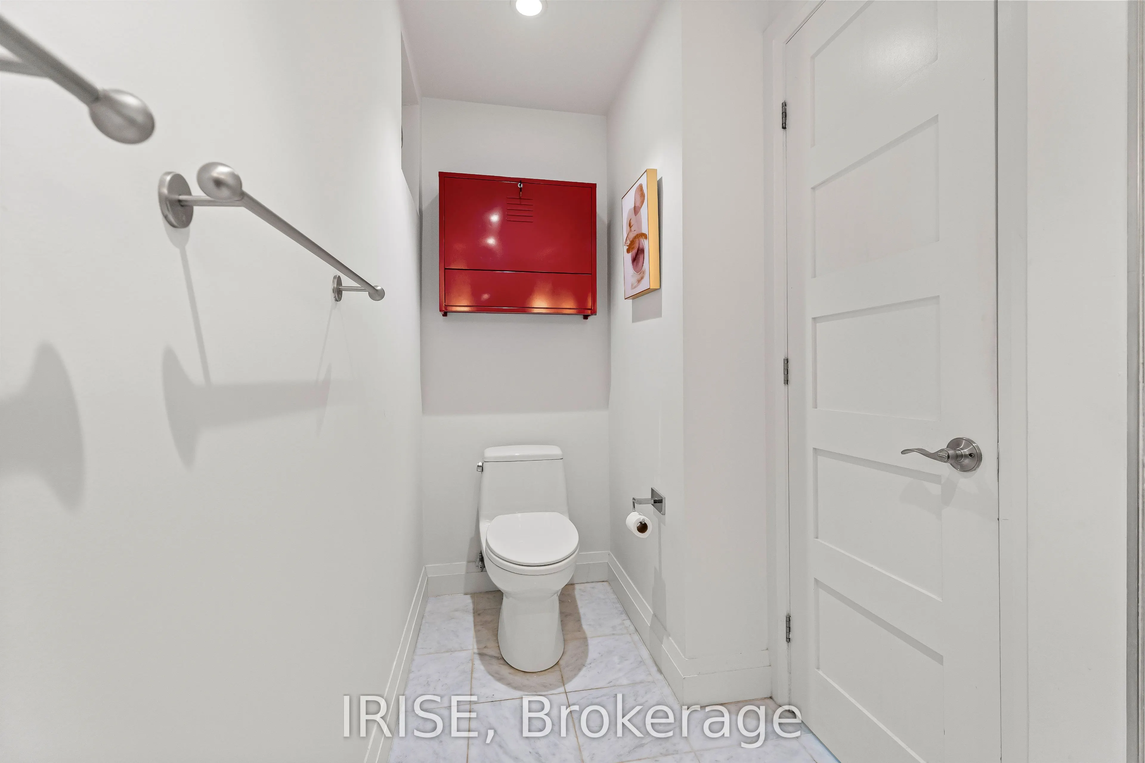 477 Richmond Street W #305