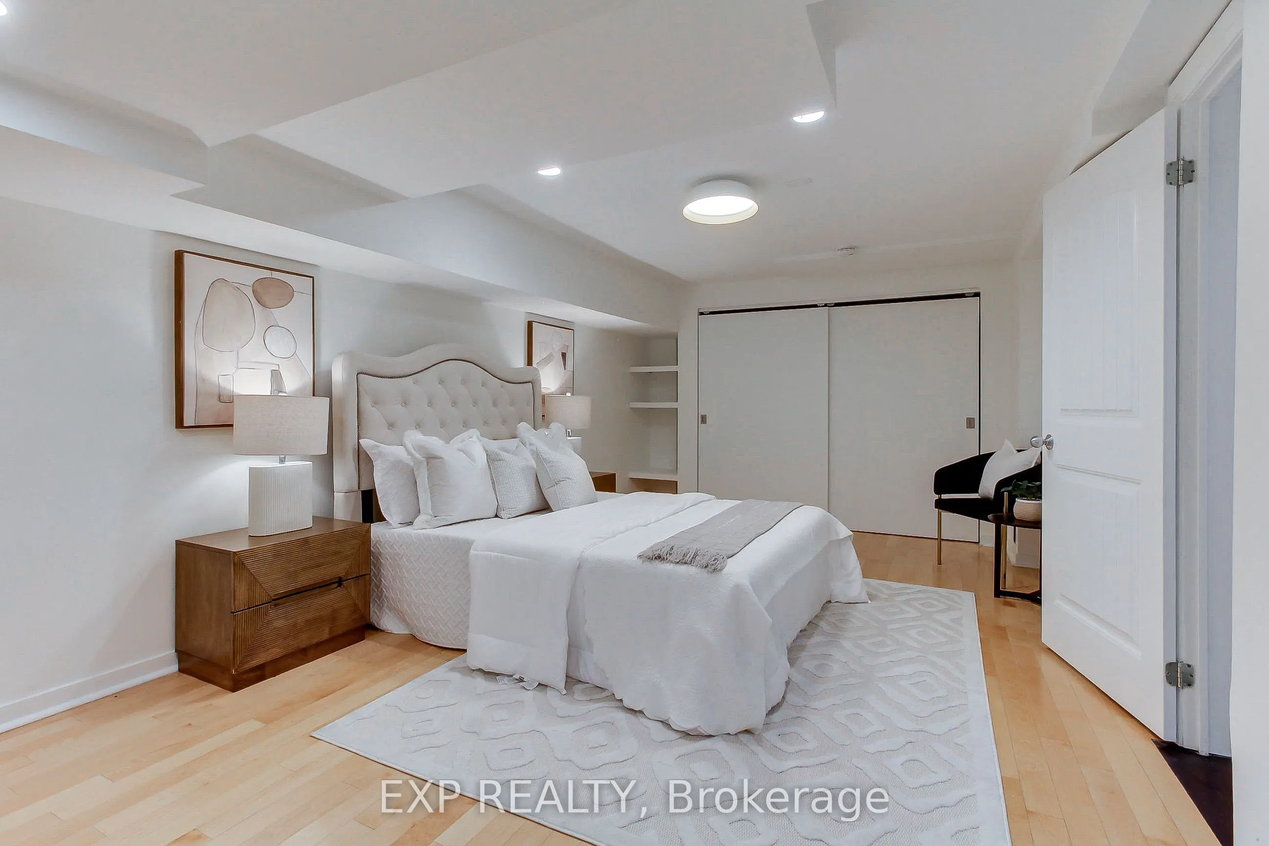 306 Sackville Street #4