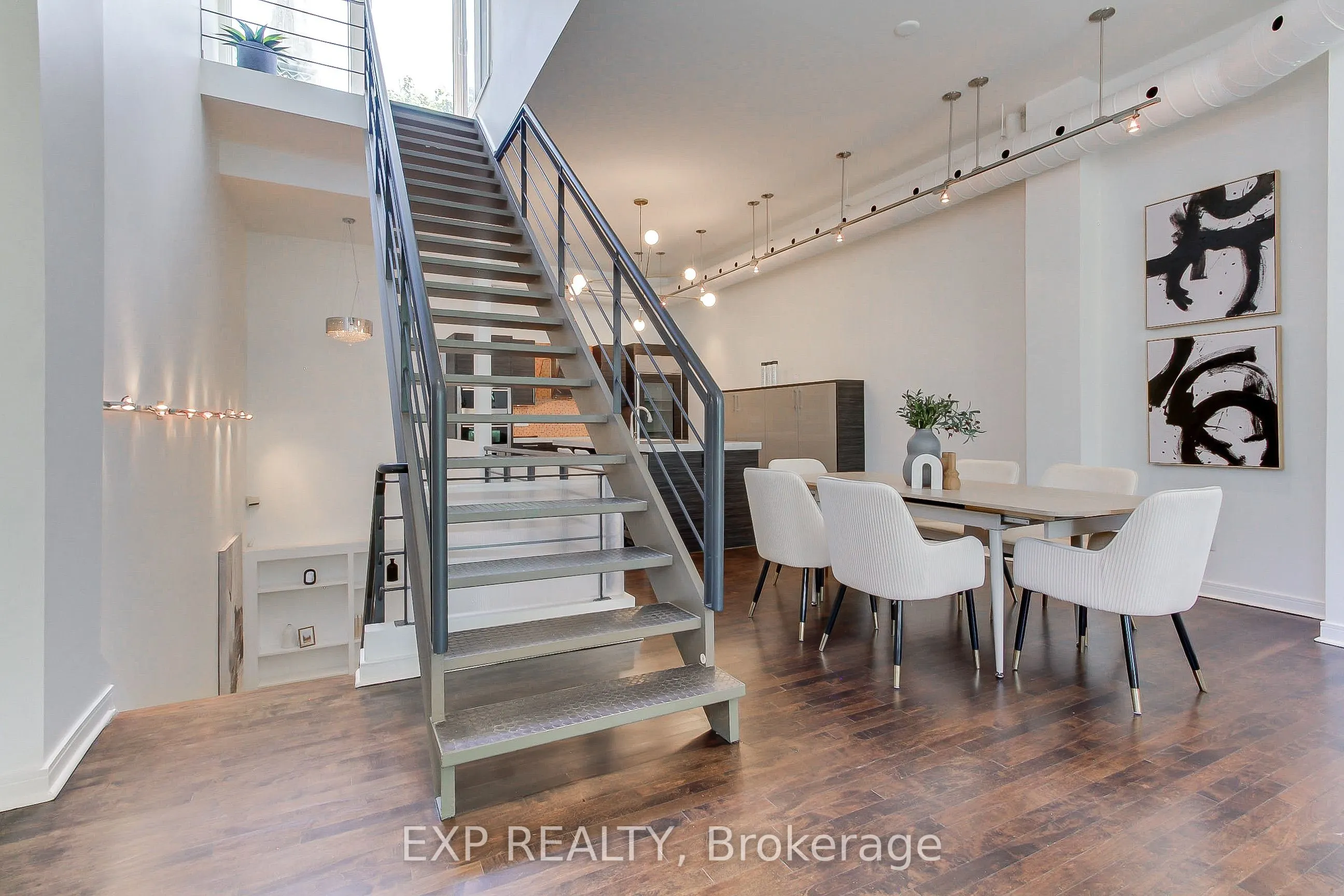 306 Sackville Street #4