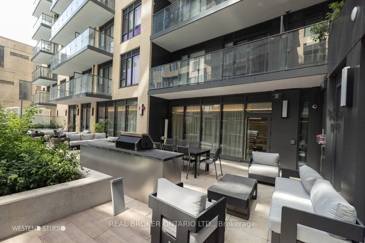 543 Richmond Street W #528