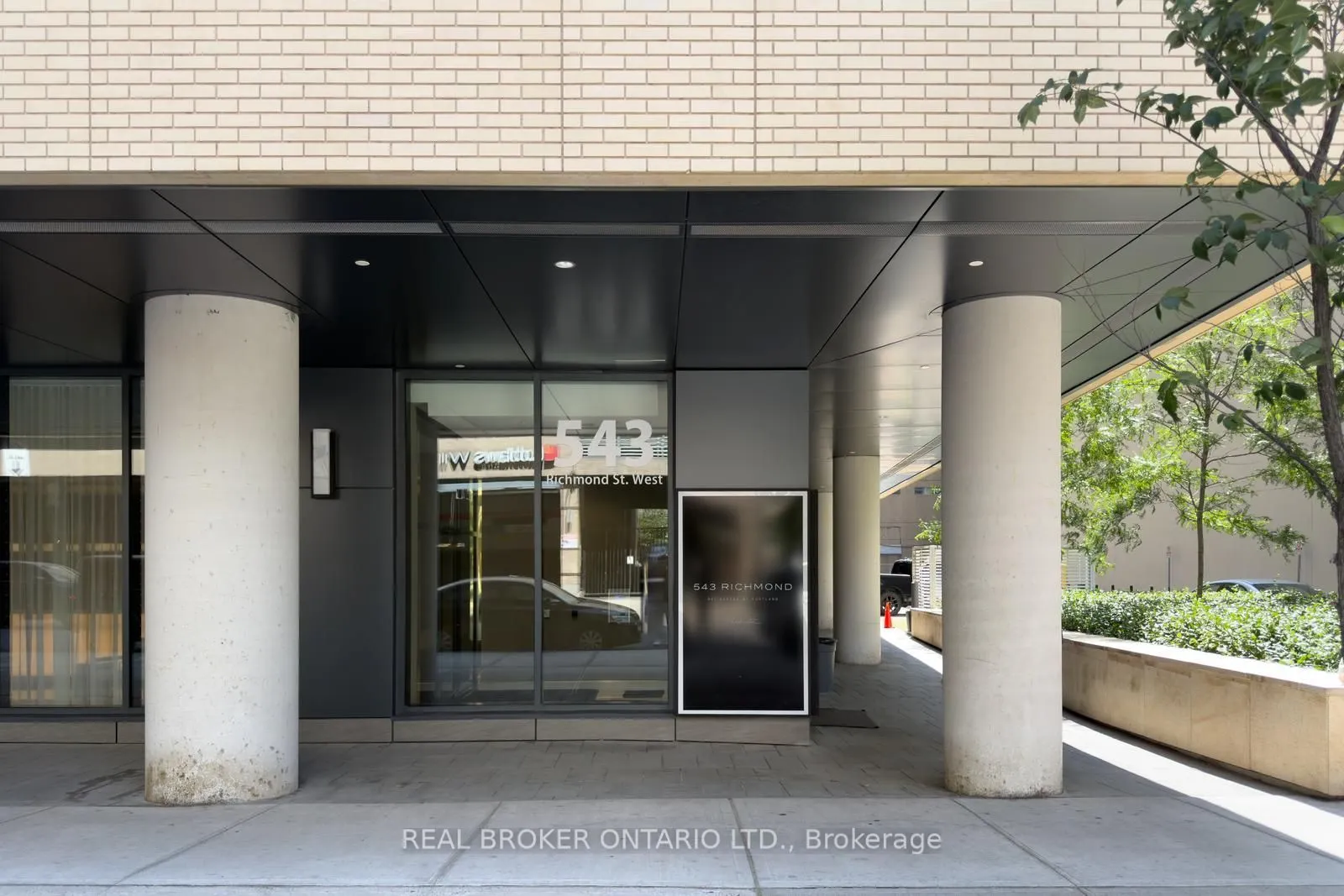 543 Richmond Street W #528