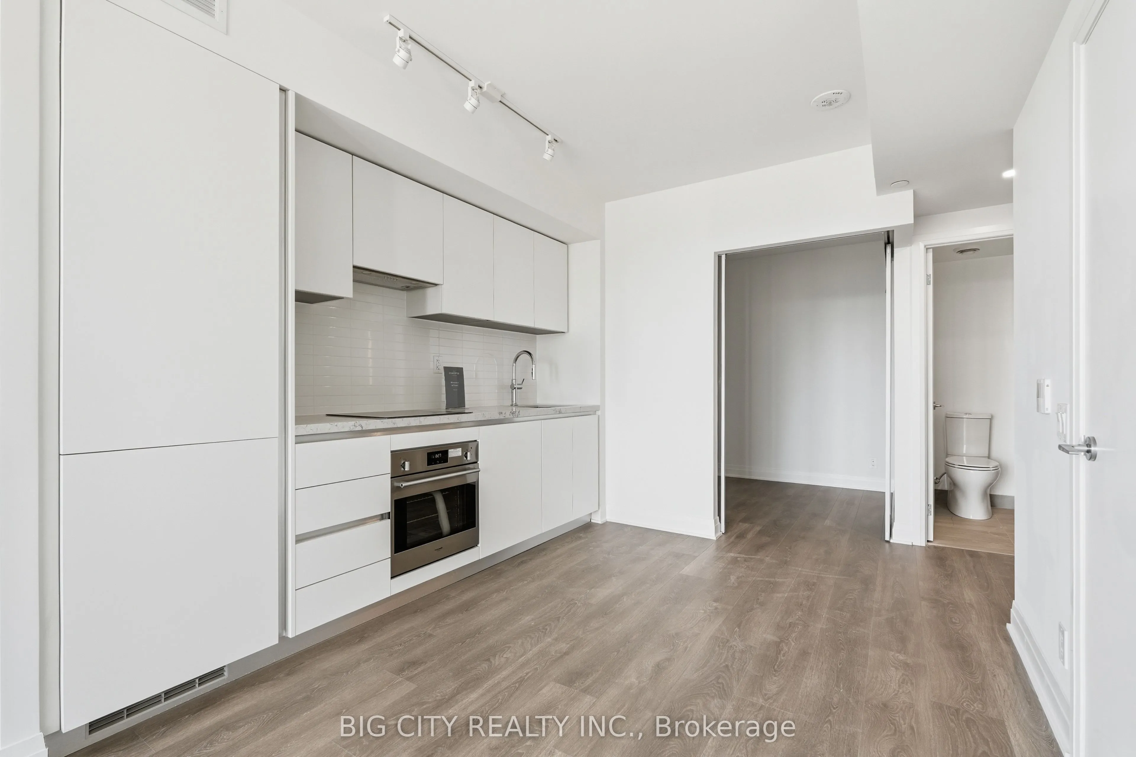 25 Frederick Todd Way #1611