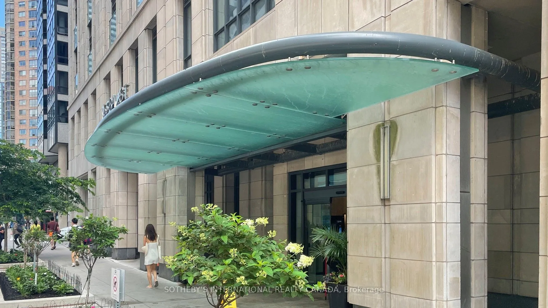 955 Bay Street #3807