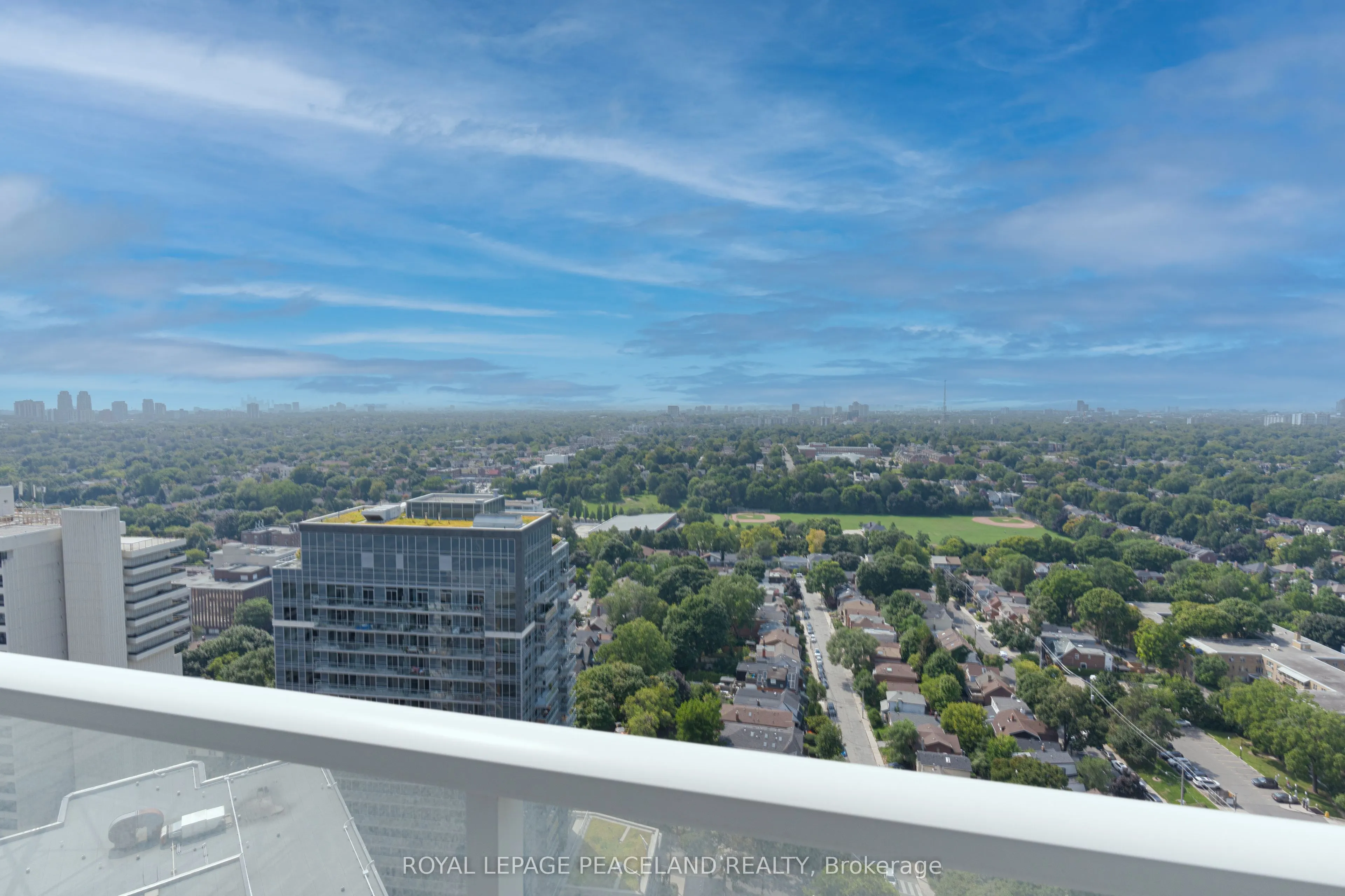33 Helendale Avenue #2511