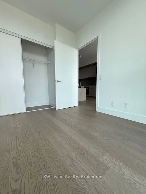 6 Greenbriar Road #1017