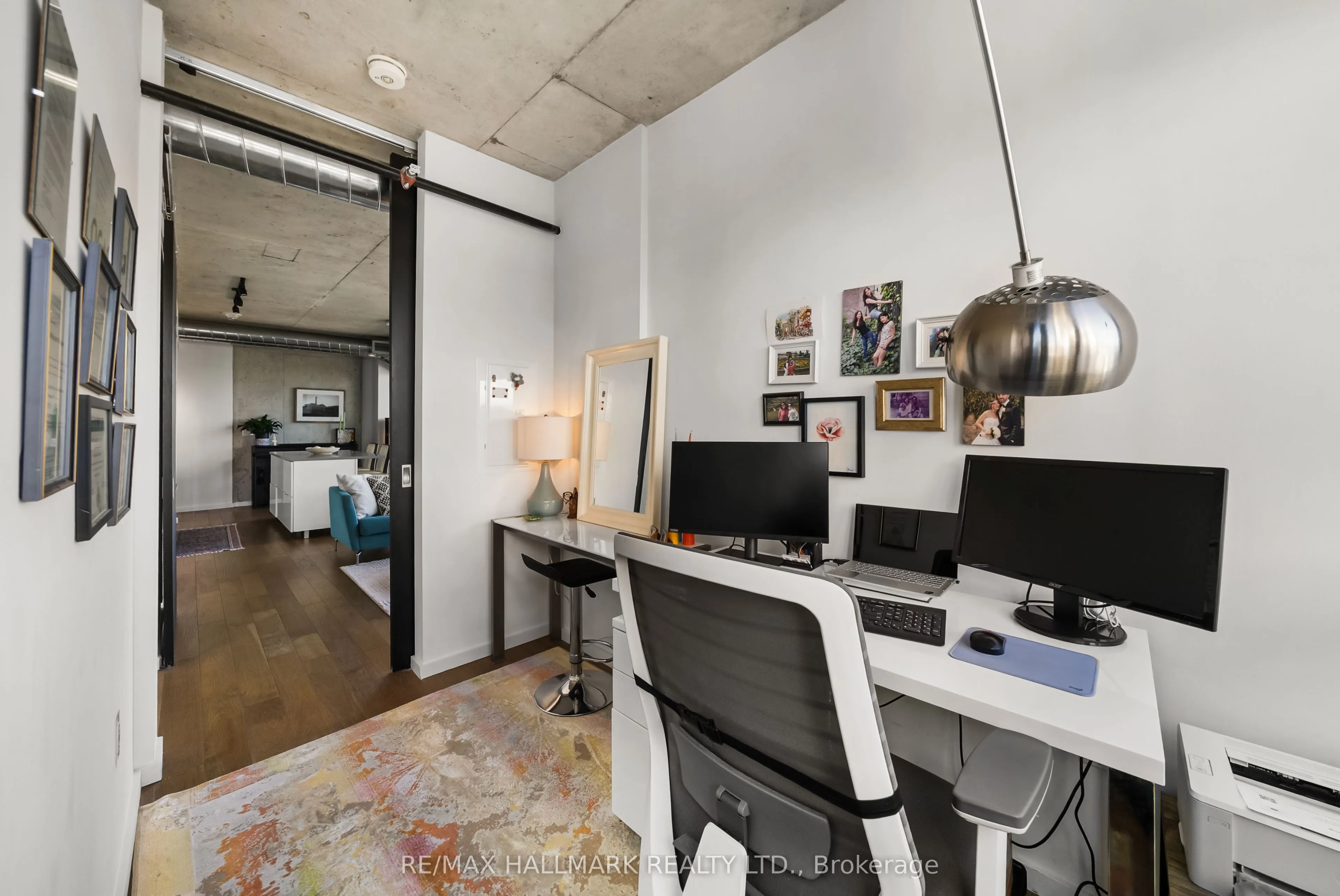 21 Lawren Harris Square #709