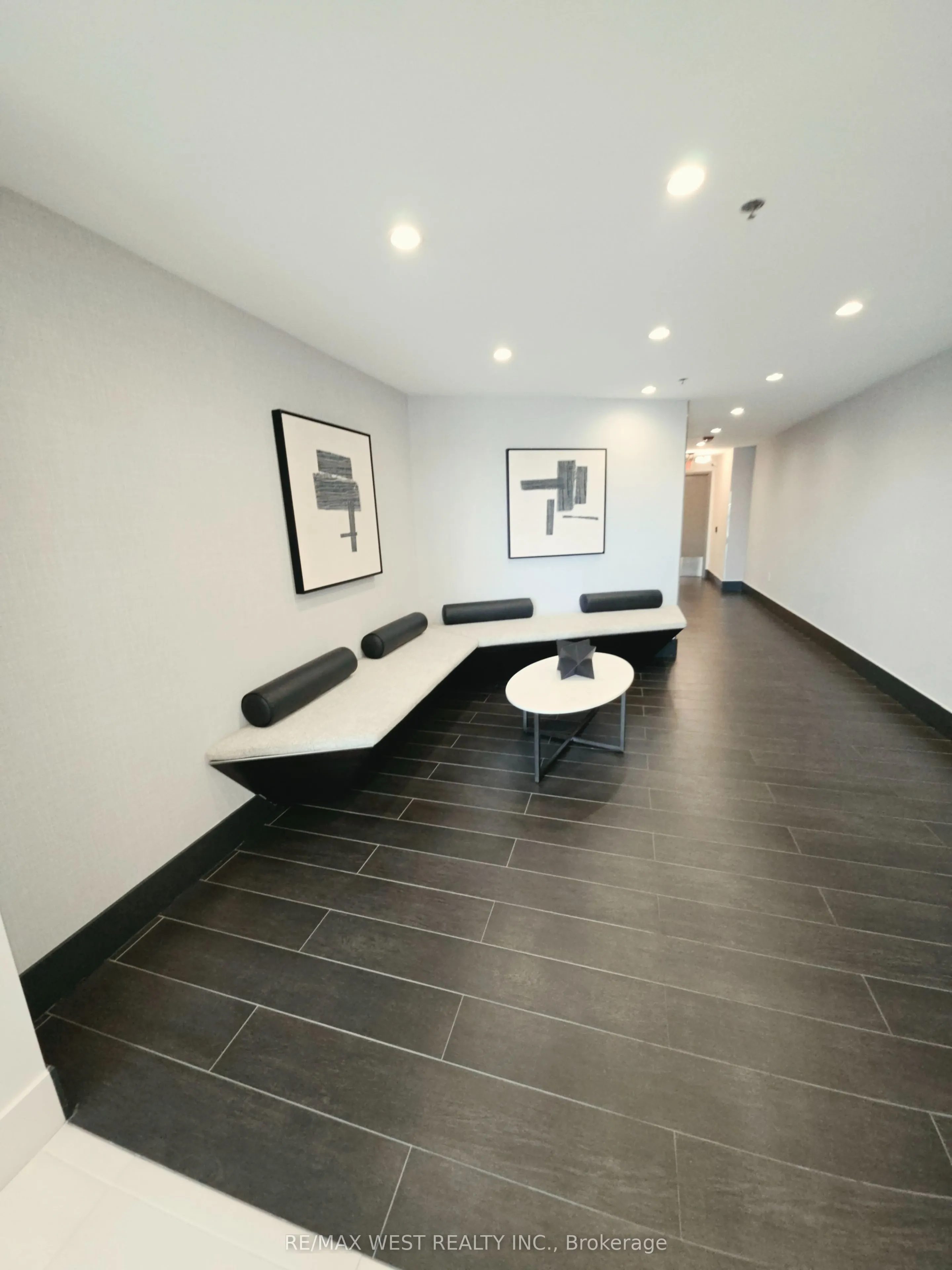 90 Trinity Street #303