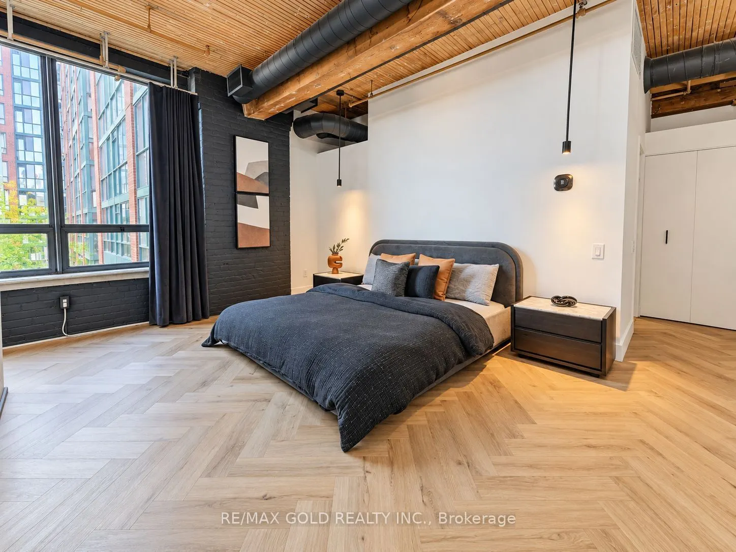 781 King Street W #503