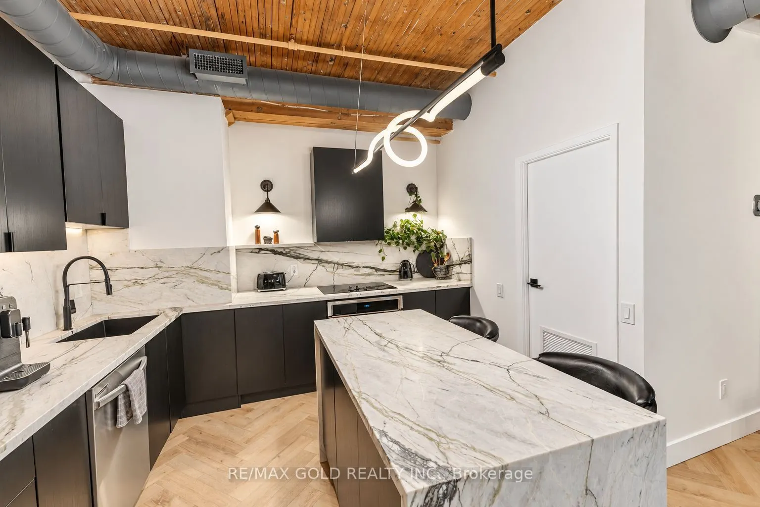 781 King Street W #503