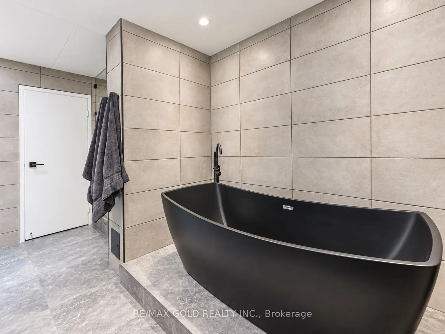 781 King Street W #503