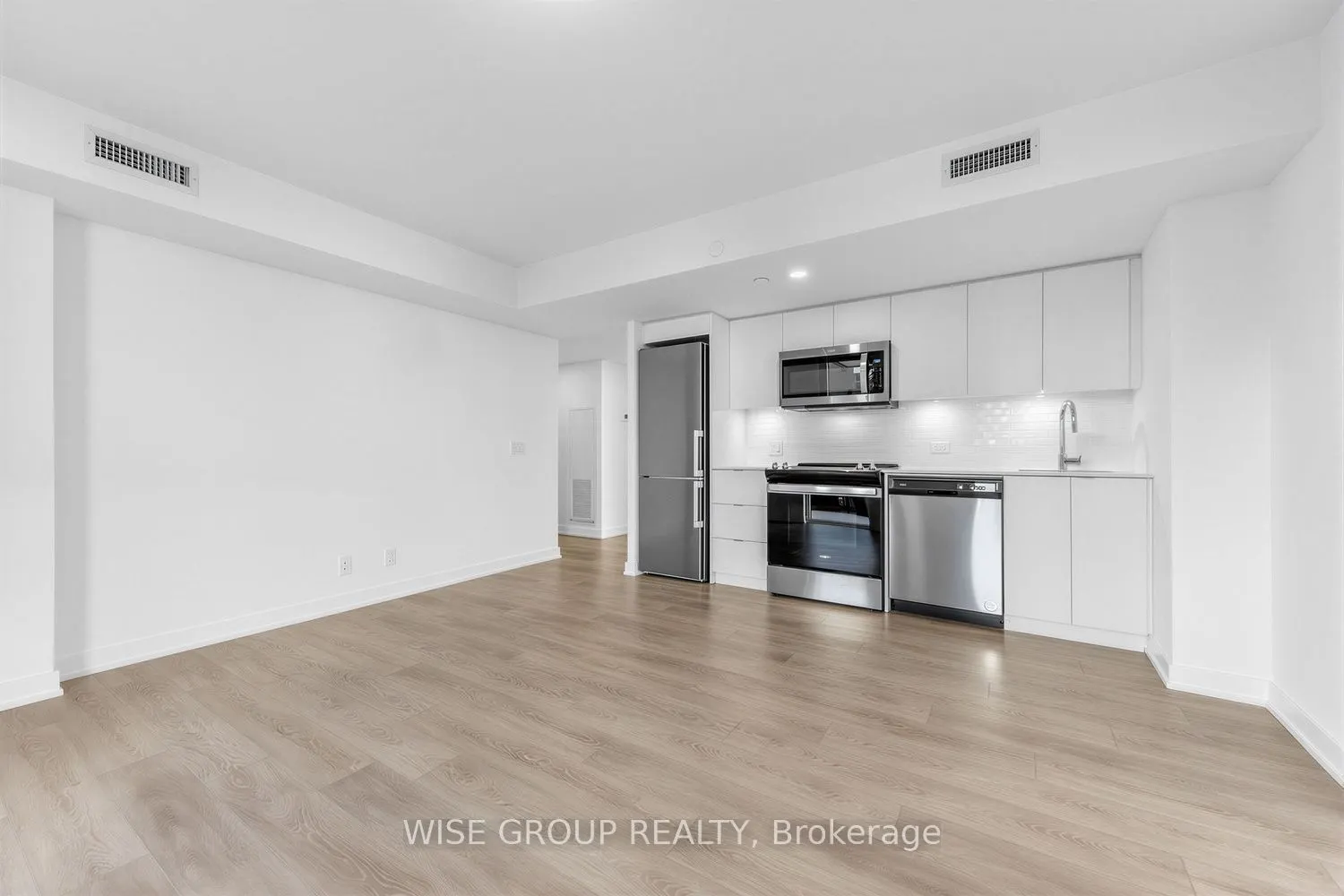 18 Tretti Way #1509