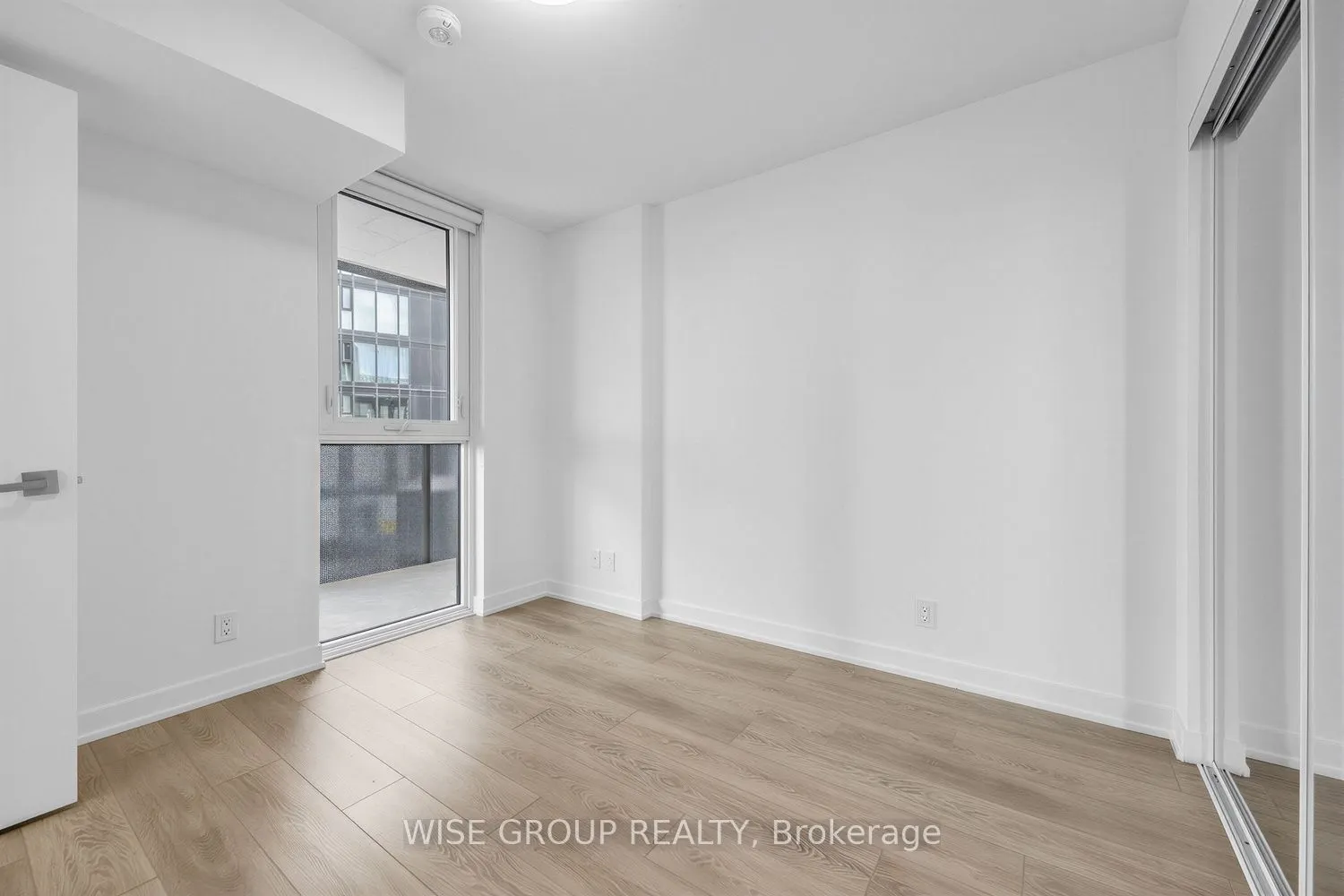 18 Tretti Way #1502