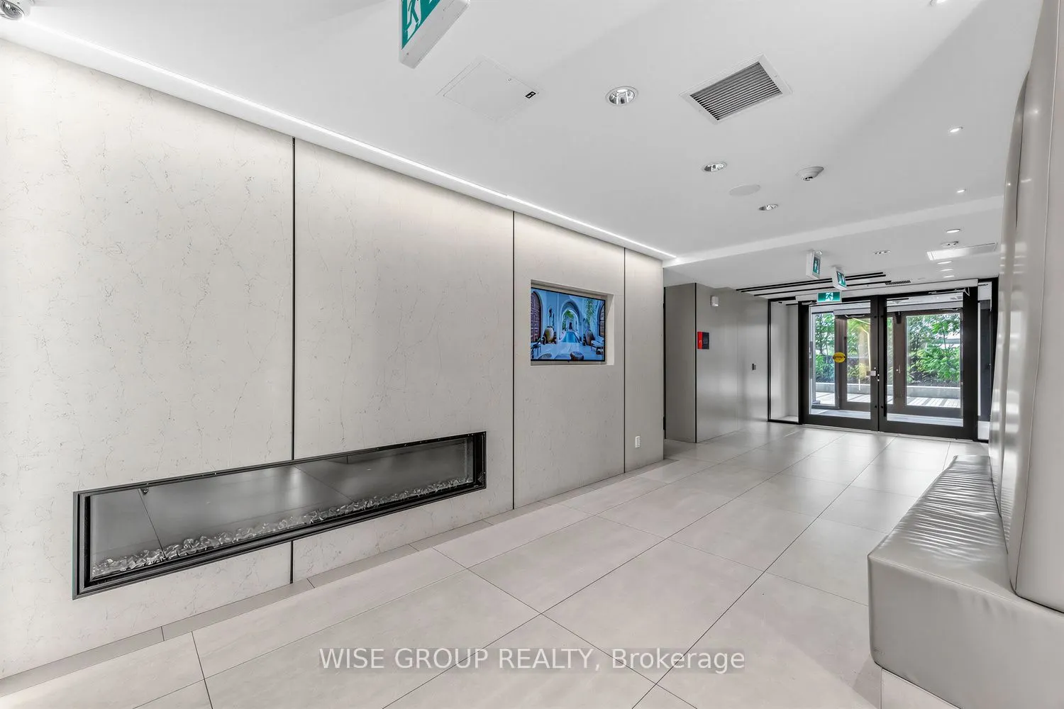 18 Tretti Way #1502