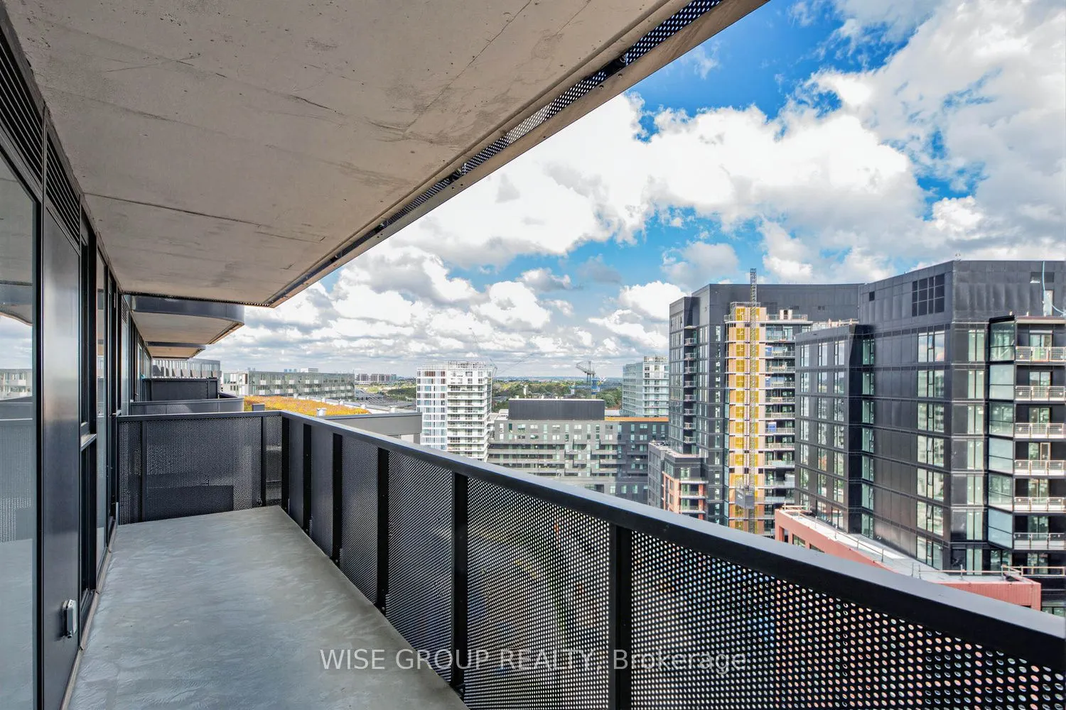 18 Tretti Way #1502