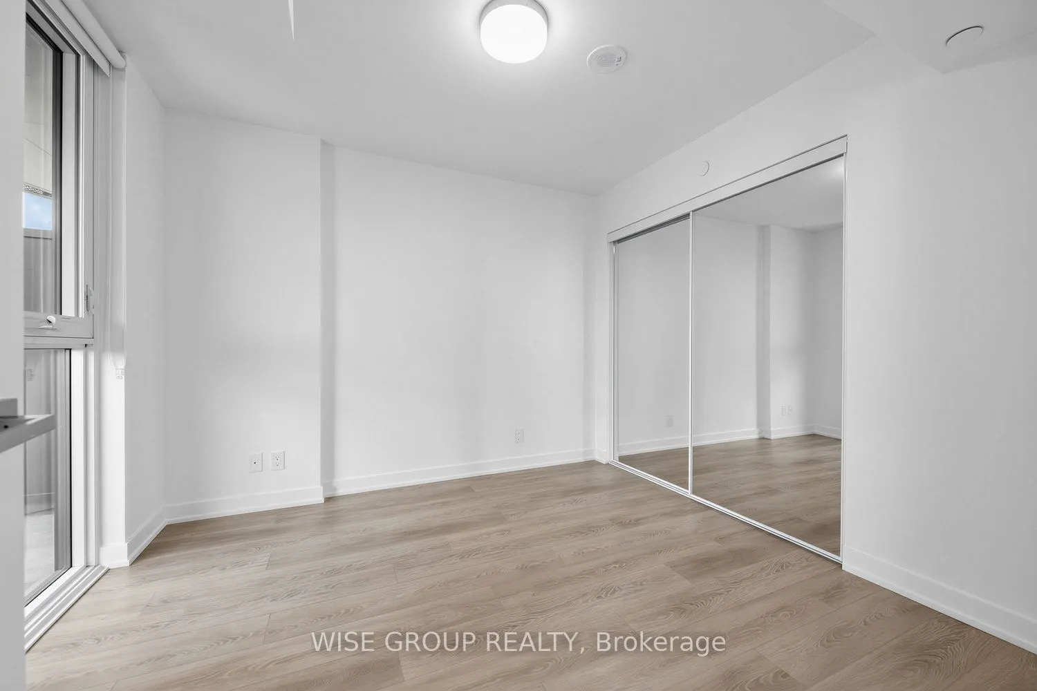 18 Tretti Way #1502