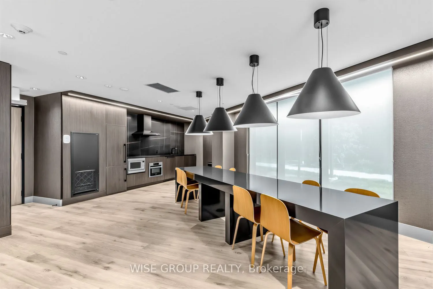 18 Tretti Way #1209