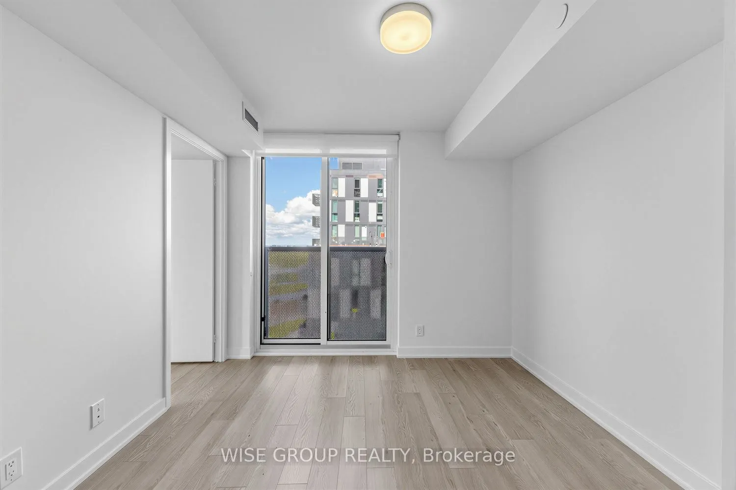 18 Tretti Way #1209