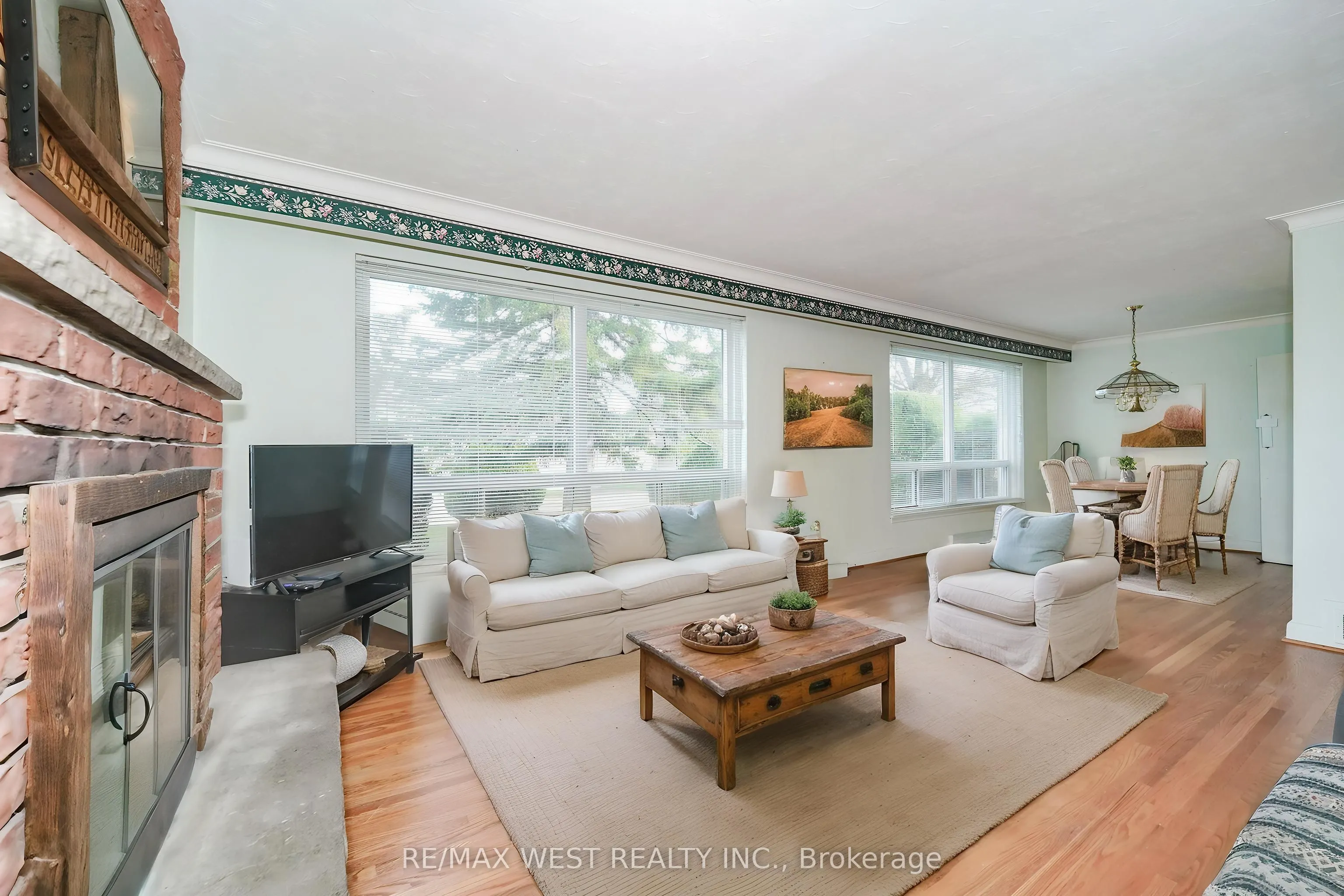 215 Acton Avenue