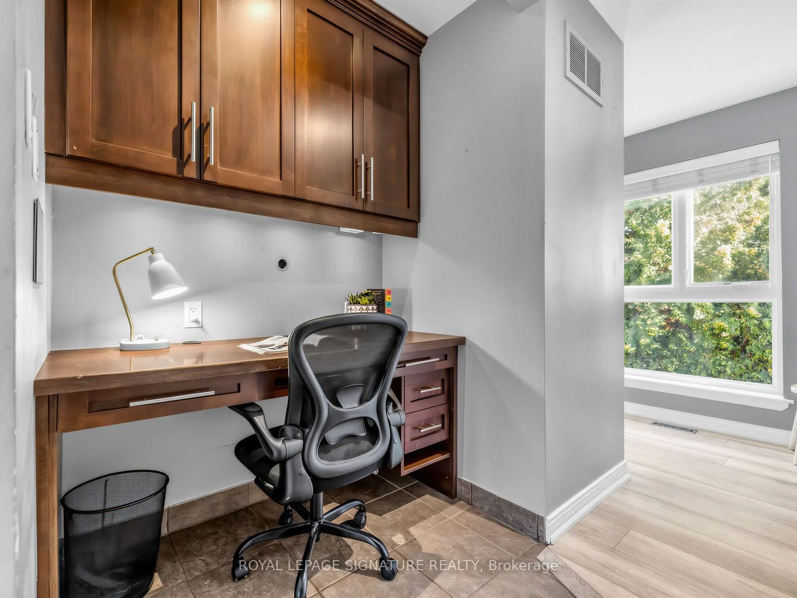 25 Proudbank Millway #49