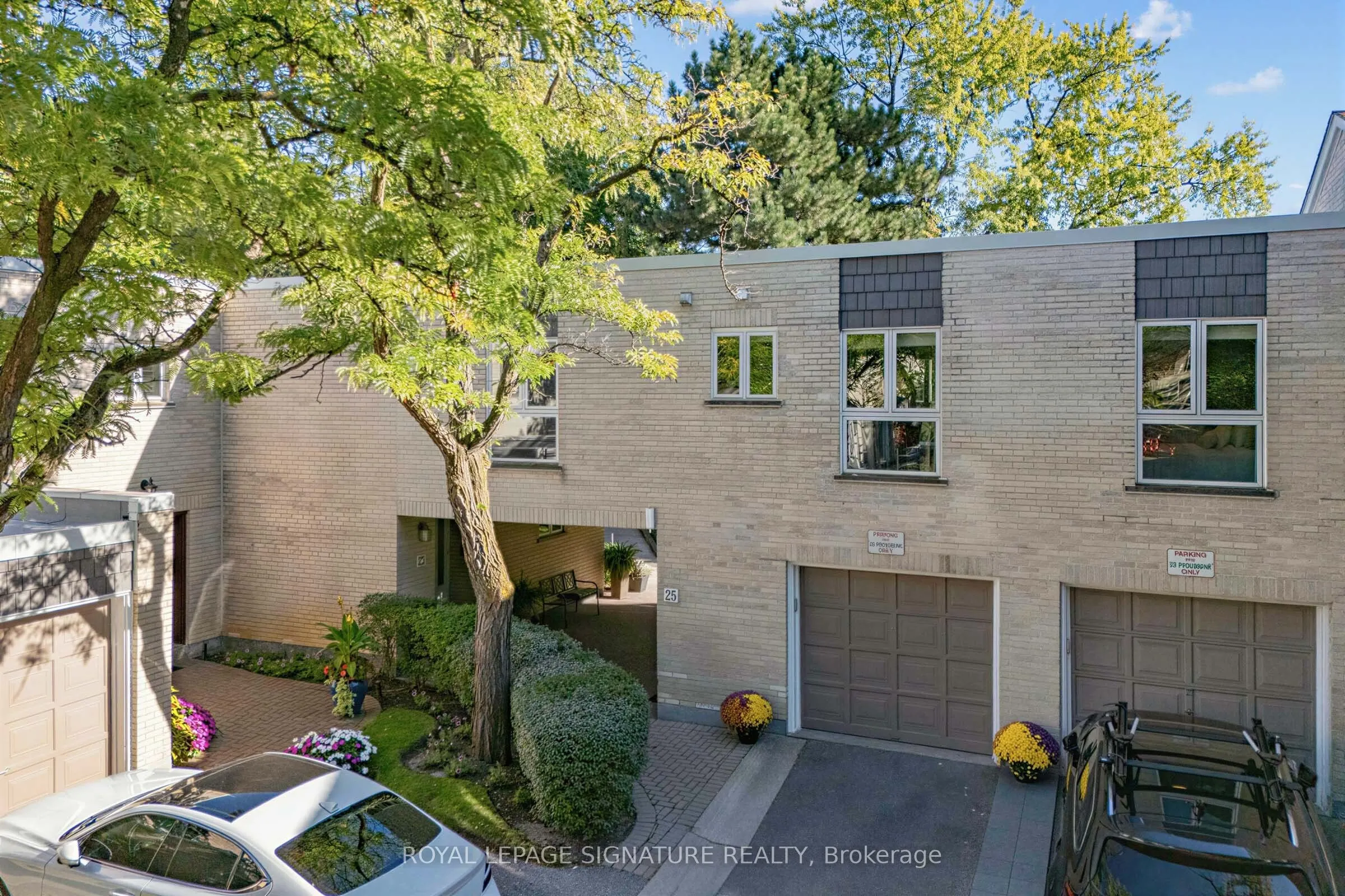 25 Proudbank Millway #49