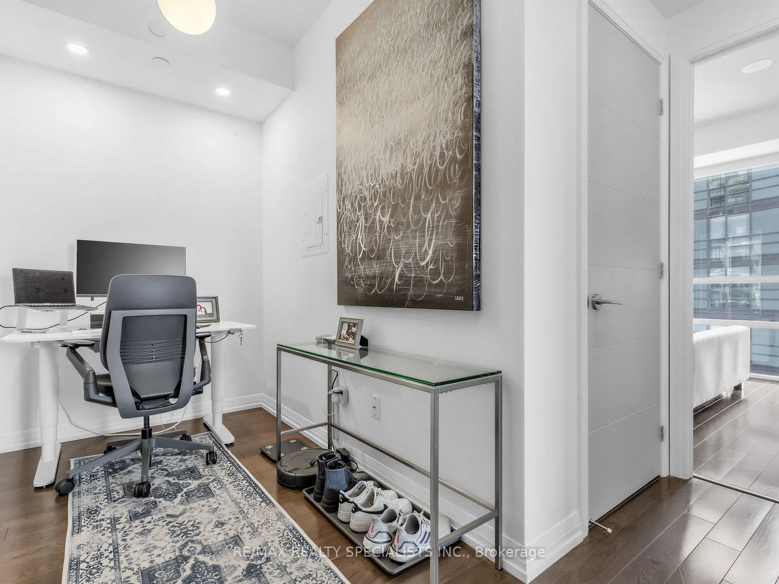 460 Adelaide Street E #1711