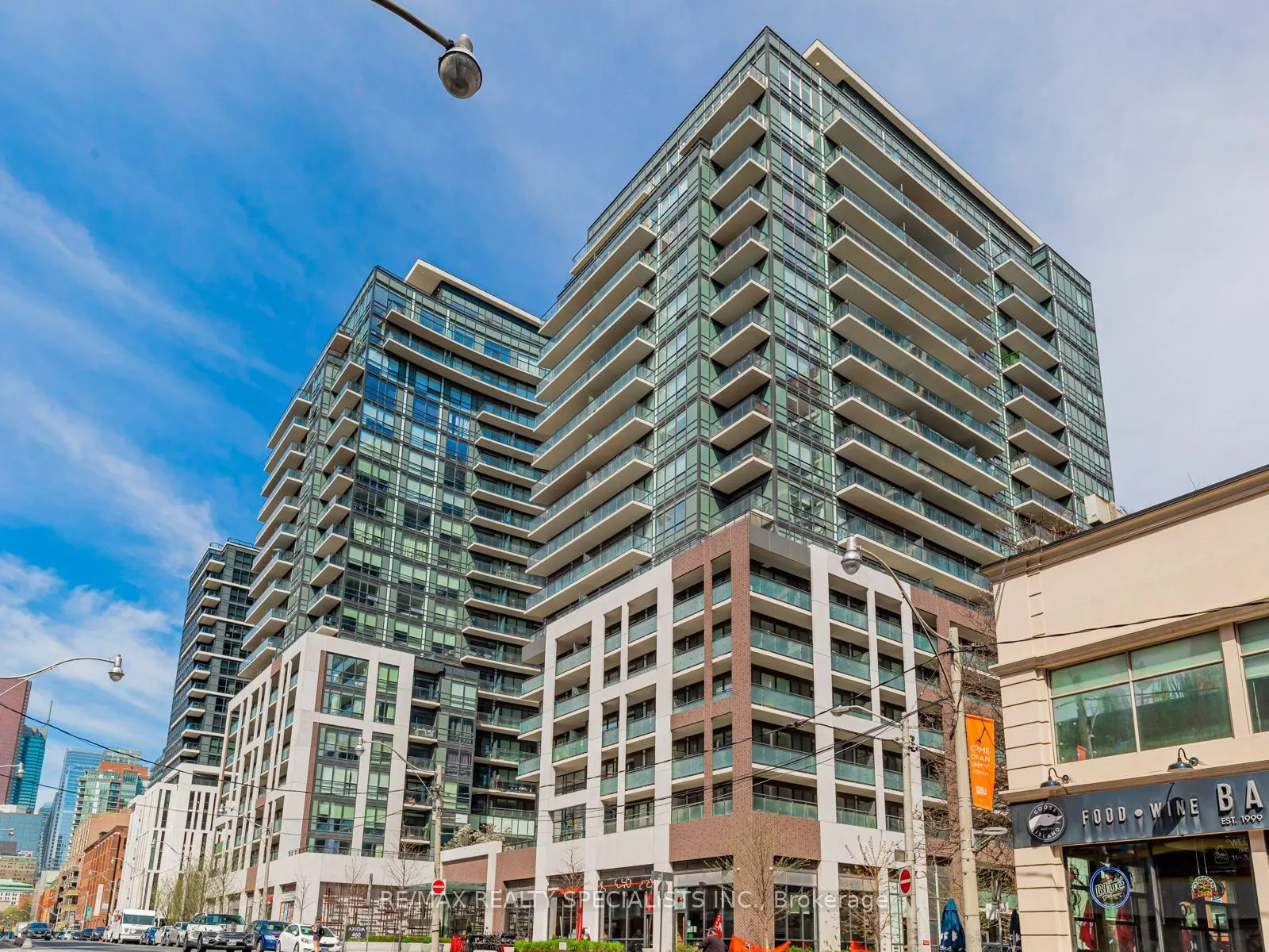 460 Adelaide Street E #1711