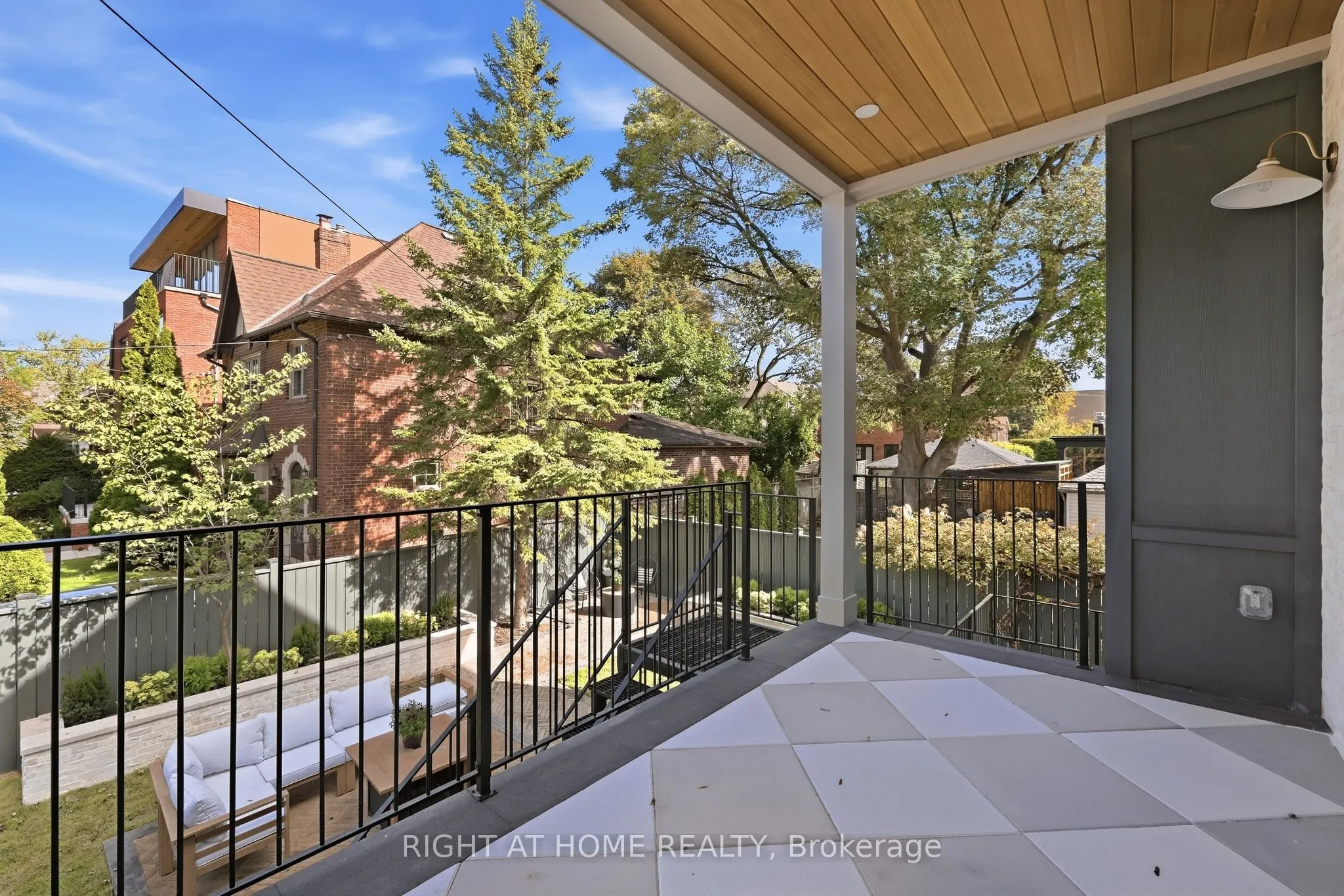 144 Old Orchard Grove