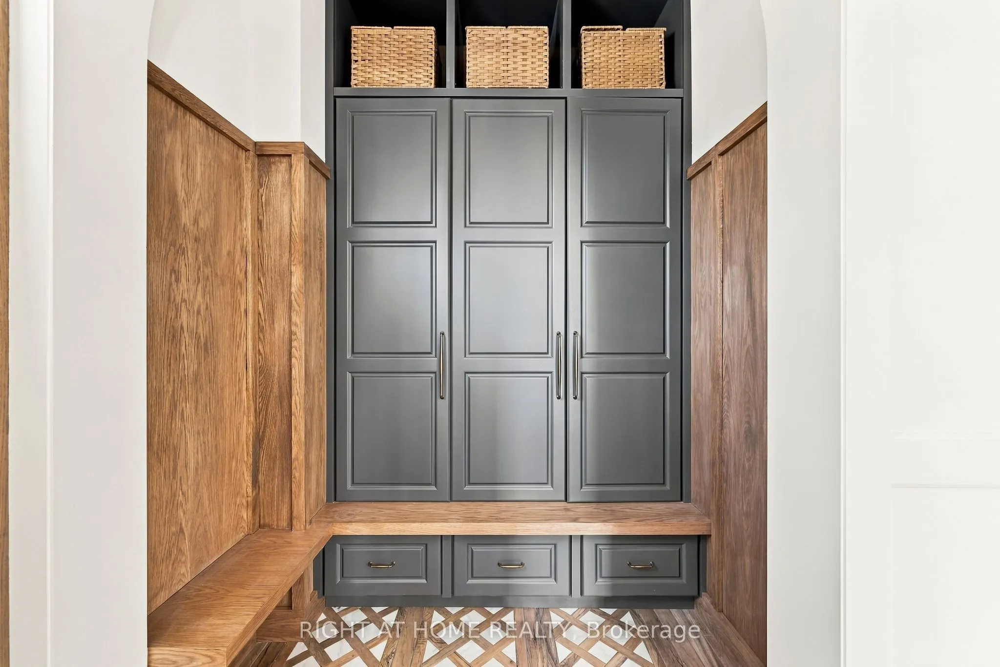 144 Old Orchard Grove