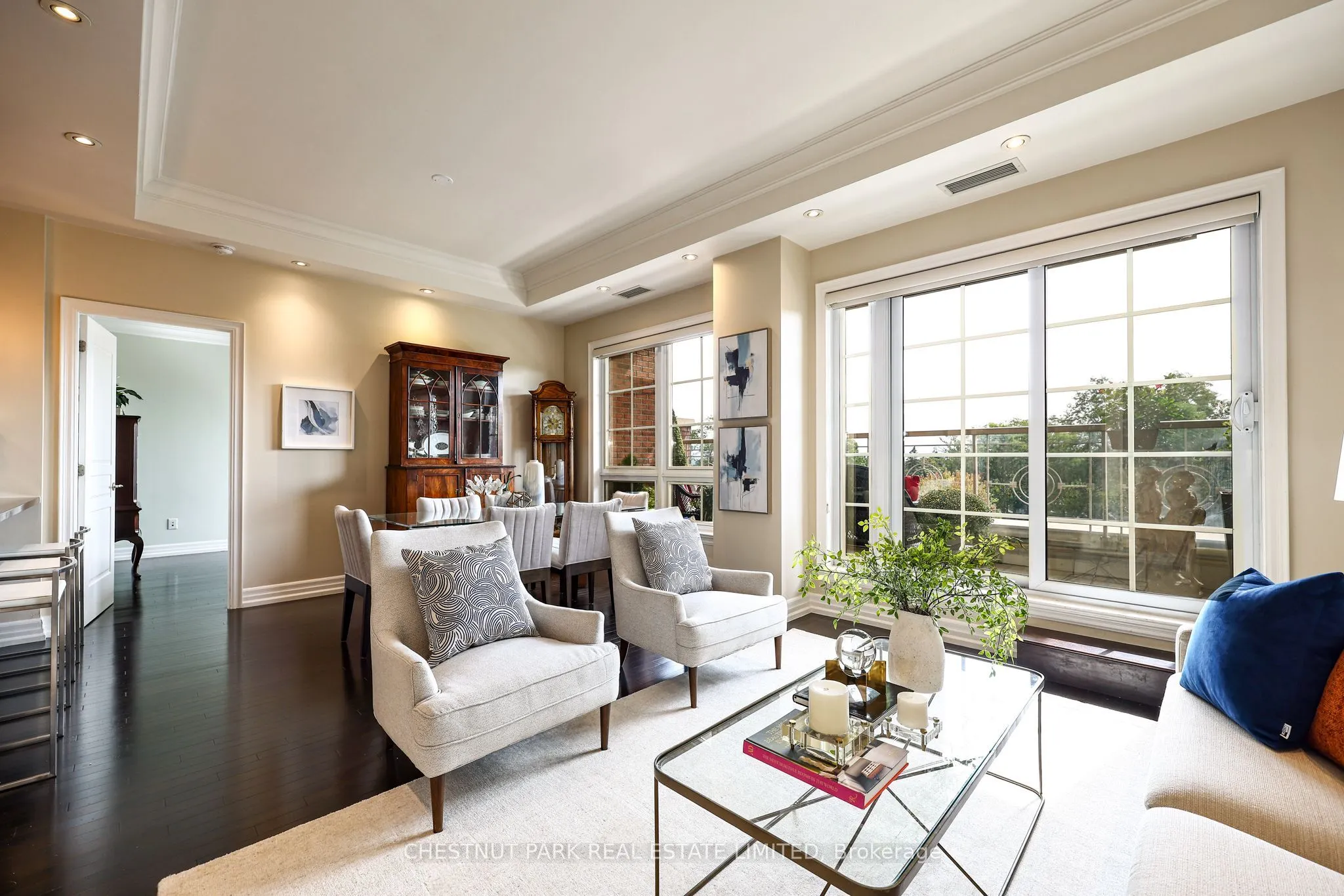 21 Burkebrook Place #517
