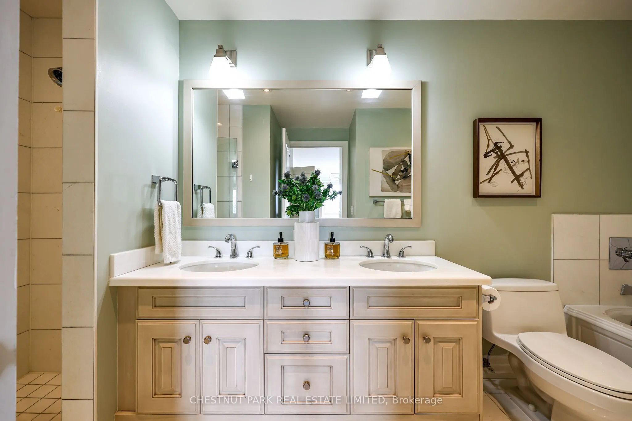 21 Burkebrook Place #517