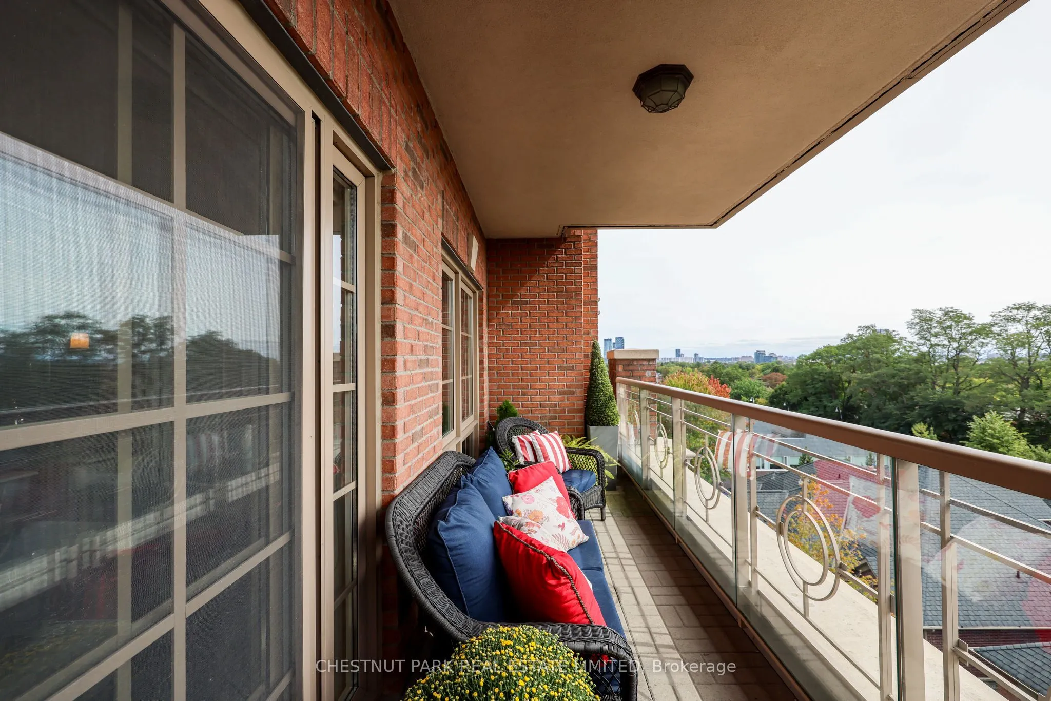 21 Burkebrook Place #517