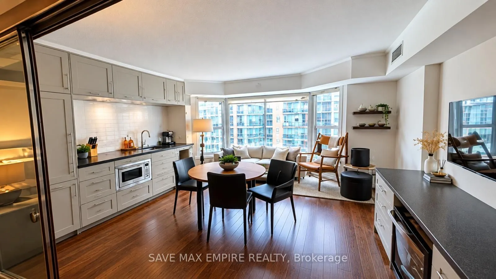 155 Yorkville Avenue #710