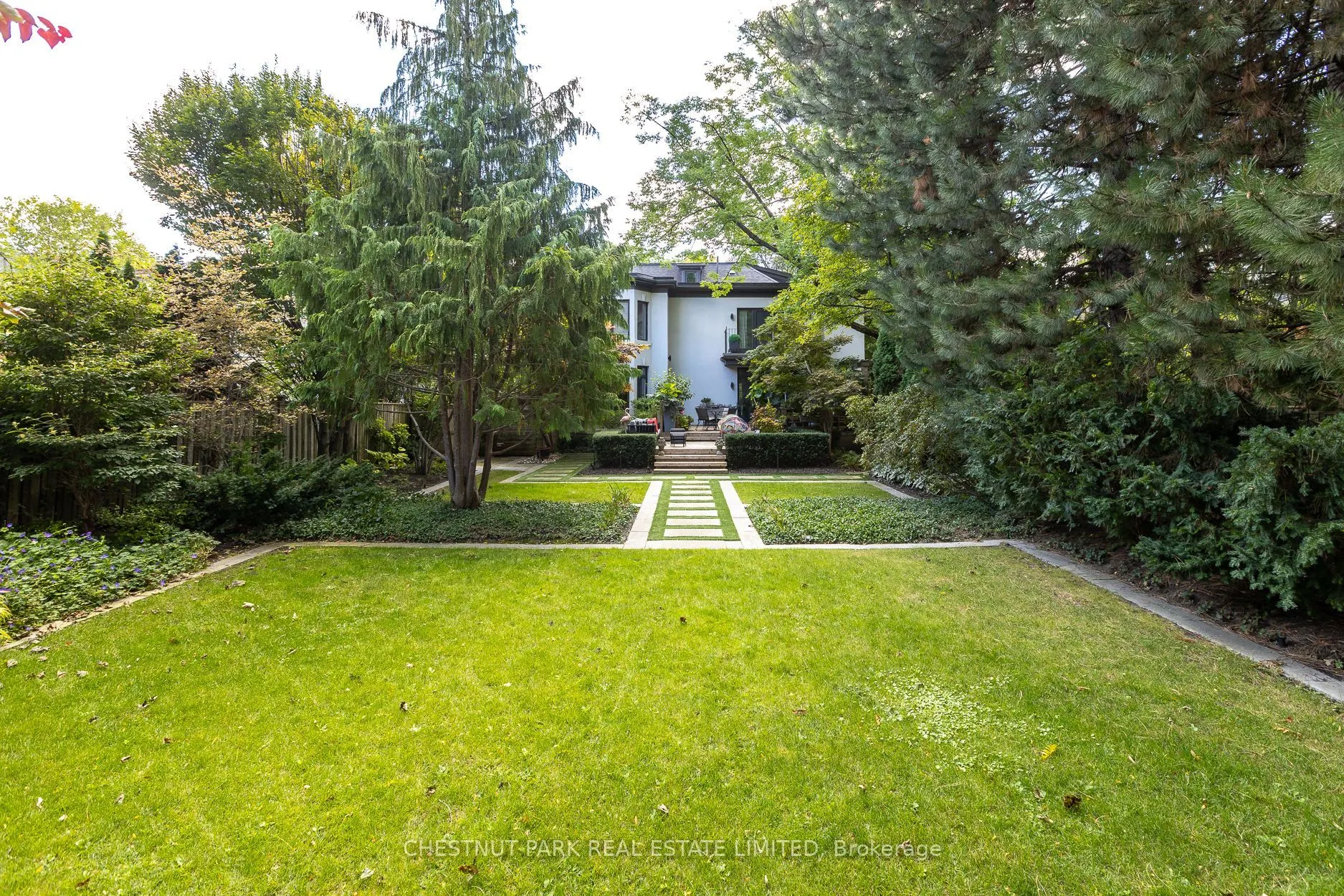 12 Shorncliffe Avenue