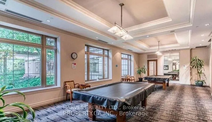 80 Harrison Garden Boulevard #1015