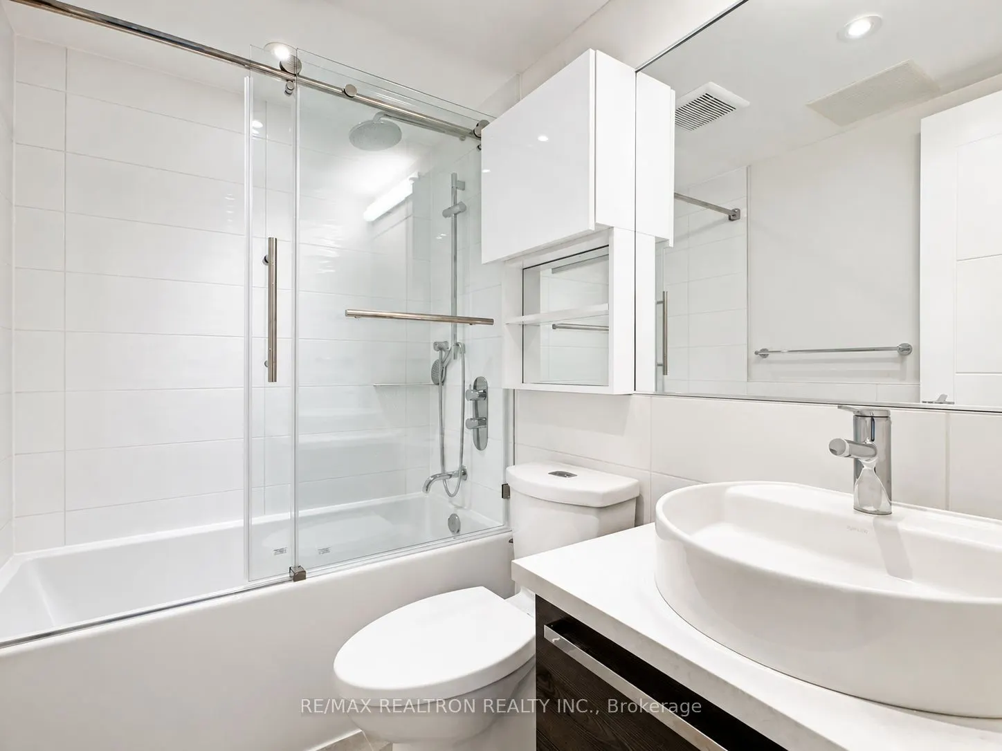 11 Walmer Road #304