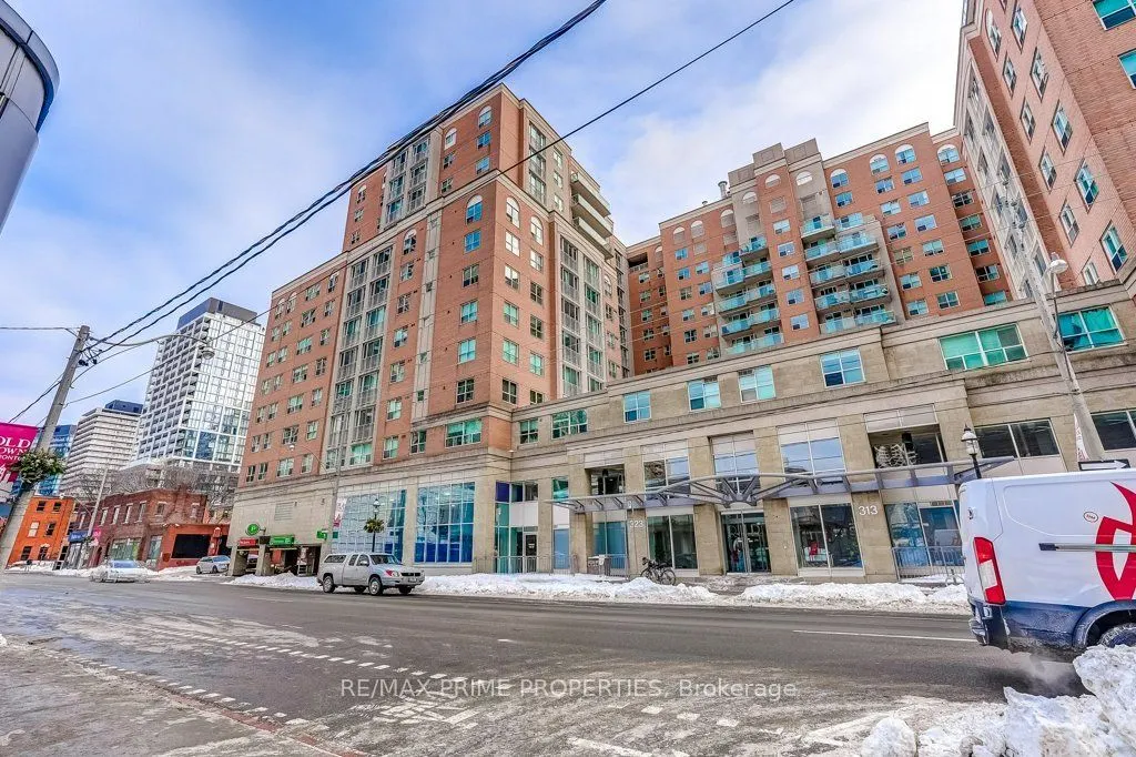 323 Richmond Street #1009