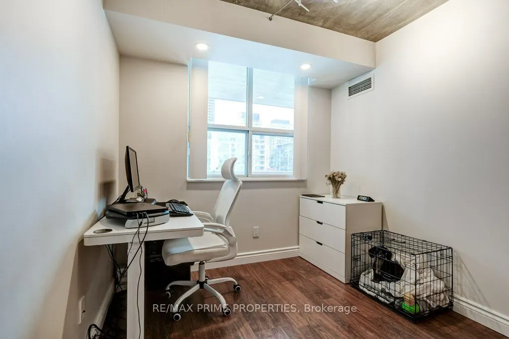 323 Richmond Street #1009