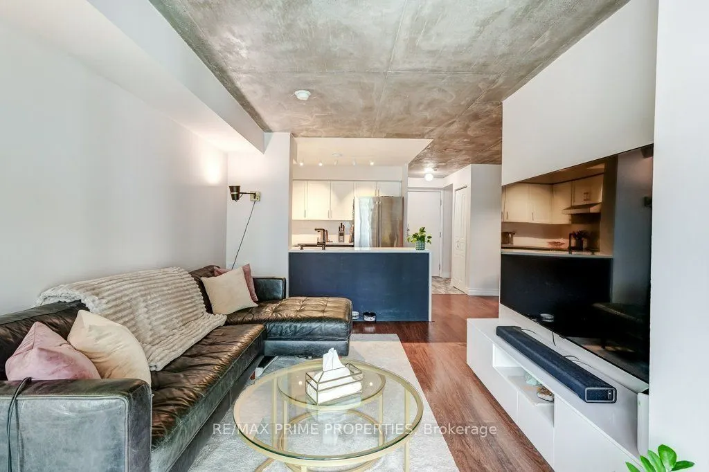 323 Richmond Street #1009