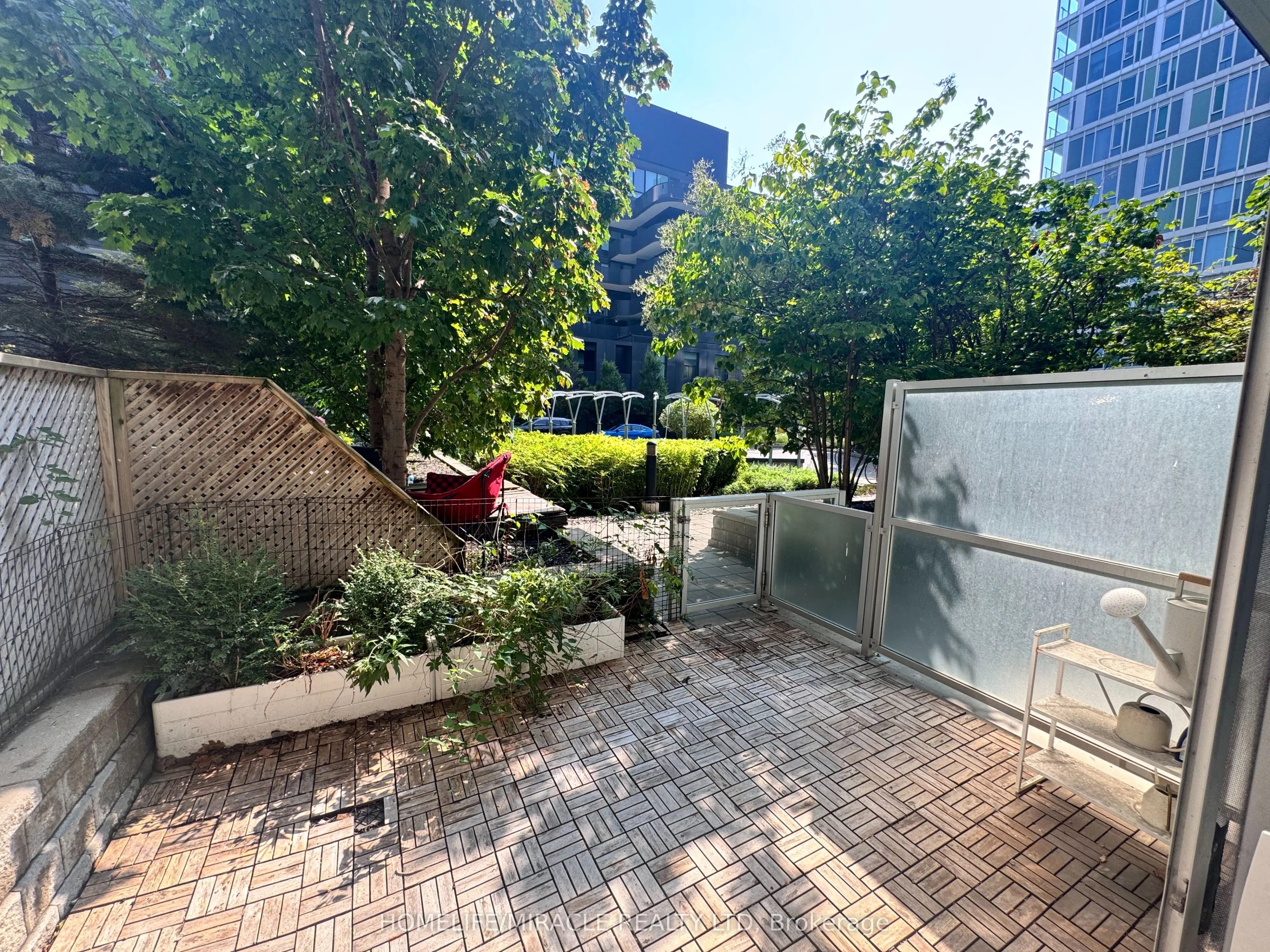 555 Wilson Avenue #103