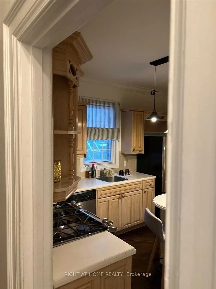 291 Ontario Street #5