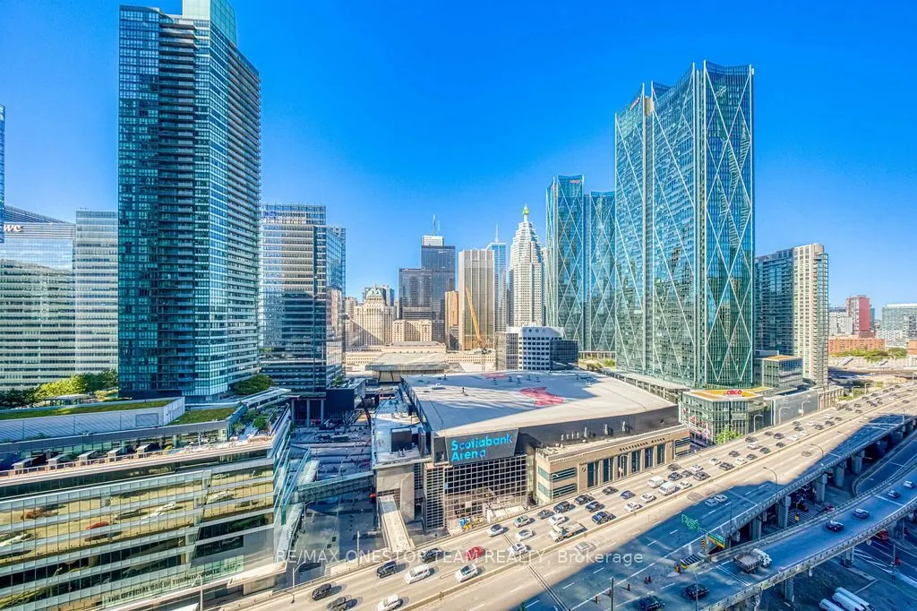 88 Harbour Street #2104