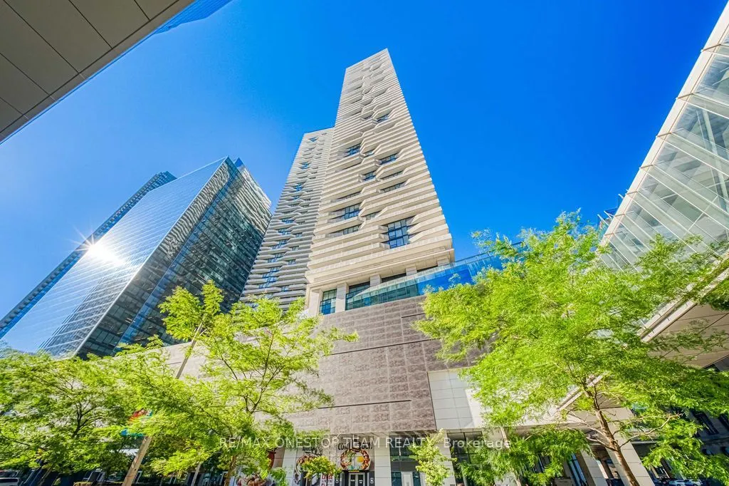 88 Harbour Street #2104