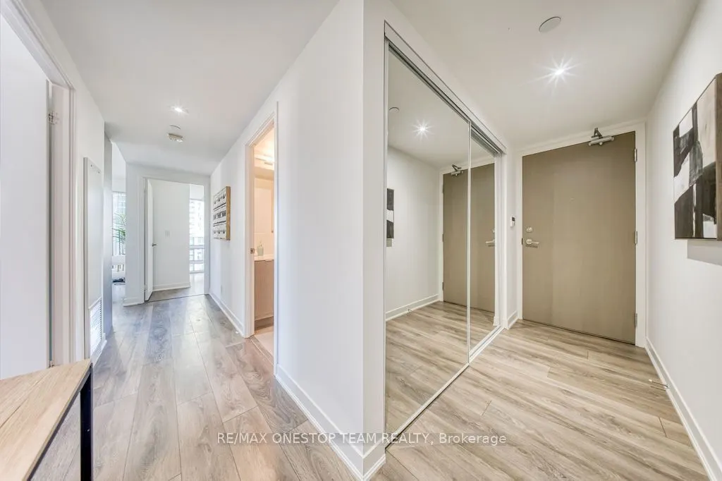 88 Harbour Street #2104