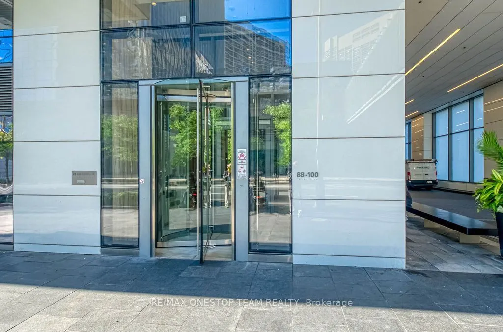 88 Harbour Street #2104