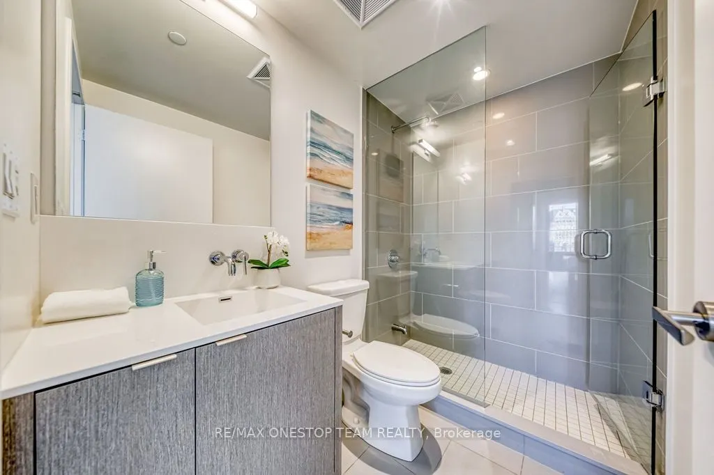 88 Harbour Street #2104