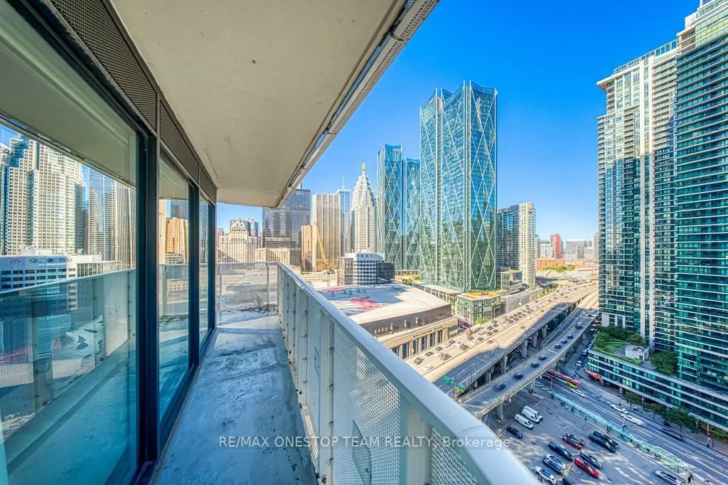88 Harbour Street #2104