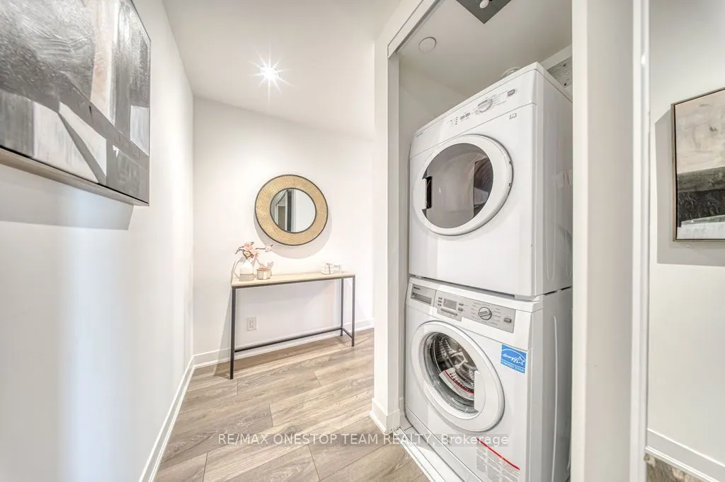 88 Harbour Street #2104