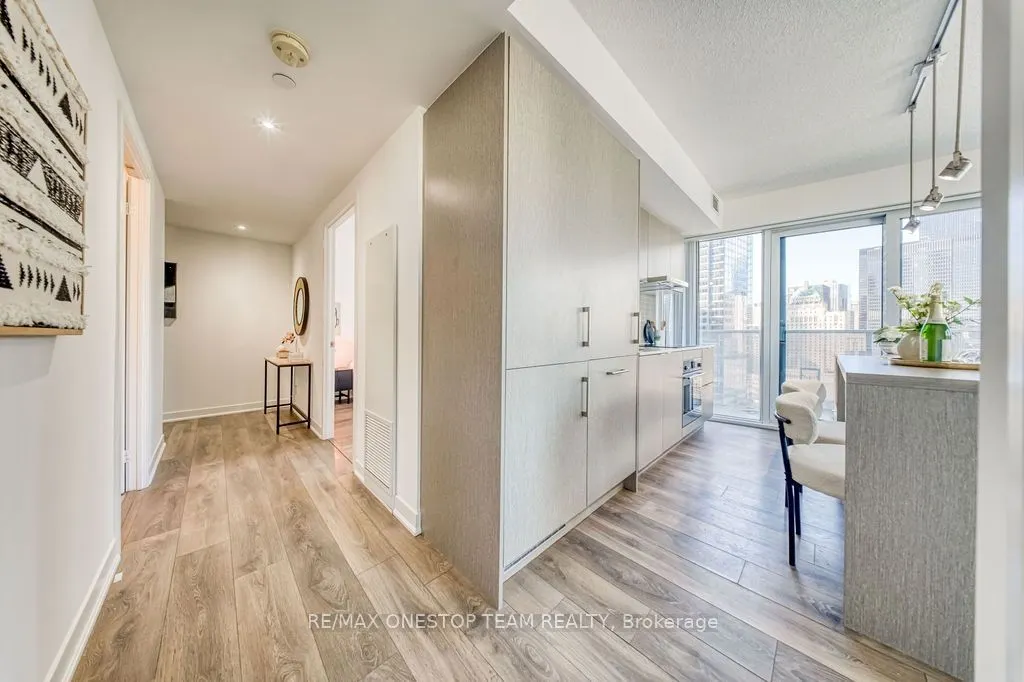 88 Harbour Street #2104