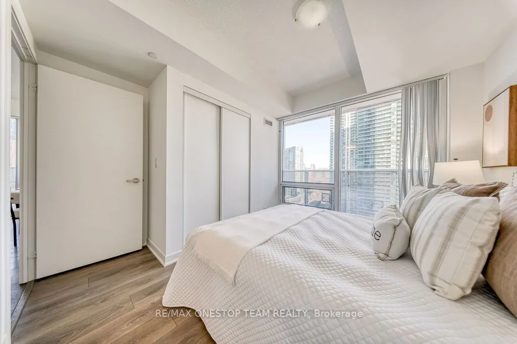 88 Harbour Street #2104