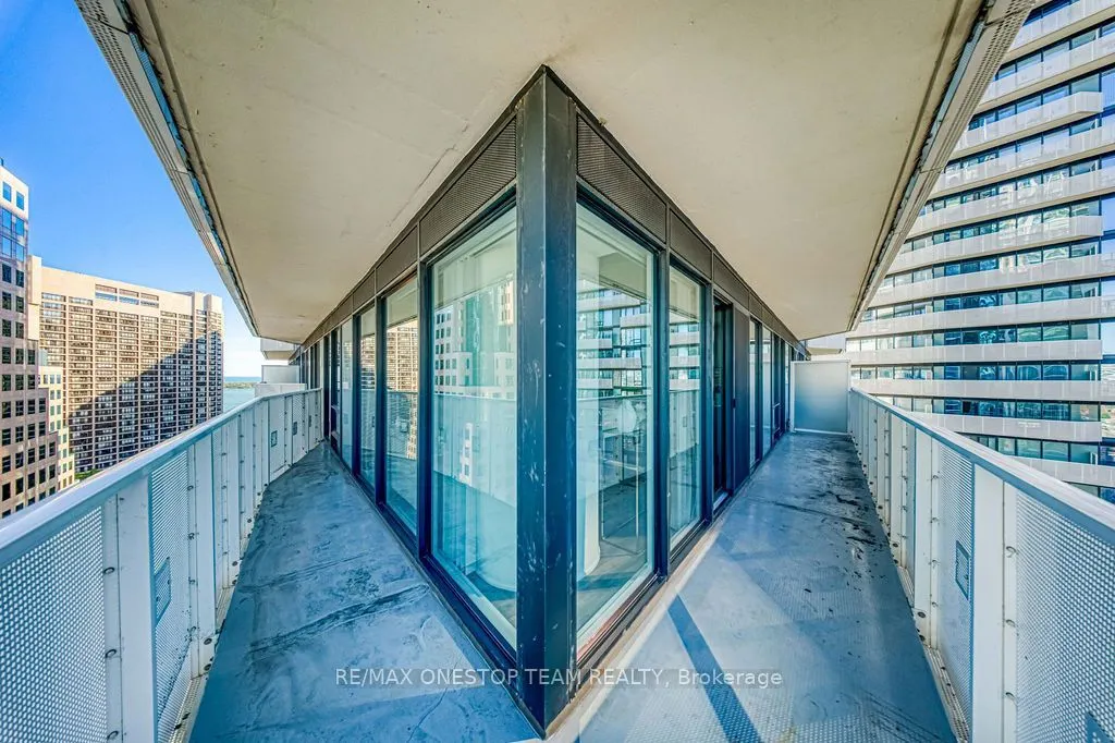 88 Harbour Street #2104